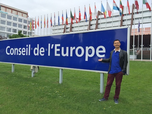 学生最喜爱的老师+69成人小说
+曹健横版照片